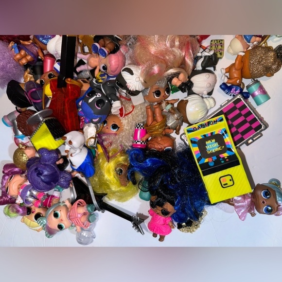 Lol dolls, pets, clothes, shoes, accessories and so much more - Picture 2 of 12